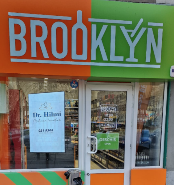 Reteaua Digitala DOOH Indoor - Brooklyn Drinks Market – Camil Ressu