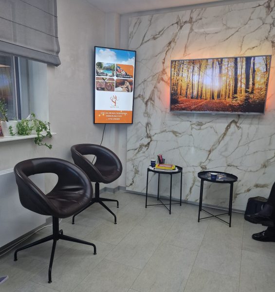 Reteaua Digitala DOOH Indoor - CLINICA 32 – Strada Scărlătescu