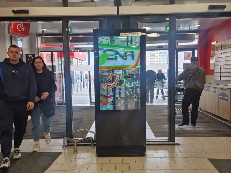 Rețeaua DOOH EkoGroup ajunge în Brașov cu Ciprian Petrescu